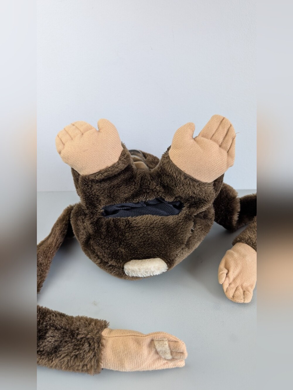 Vintage Hosung Plush Chimp Hand Puppet w Flocked Vinyl Face, Long Arms, Squeaker - Picture 9 of 14